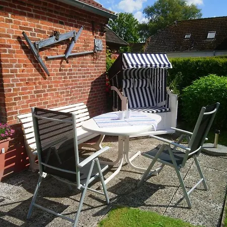 Alte Schmiede 아파트 *